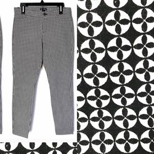 Gap EUC black /white skinny pants